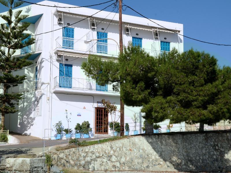Paraskevas Boutique Hotel Tiros Bagian luar foto