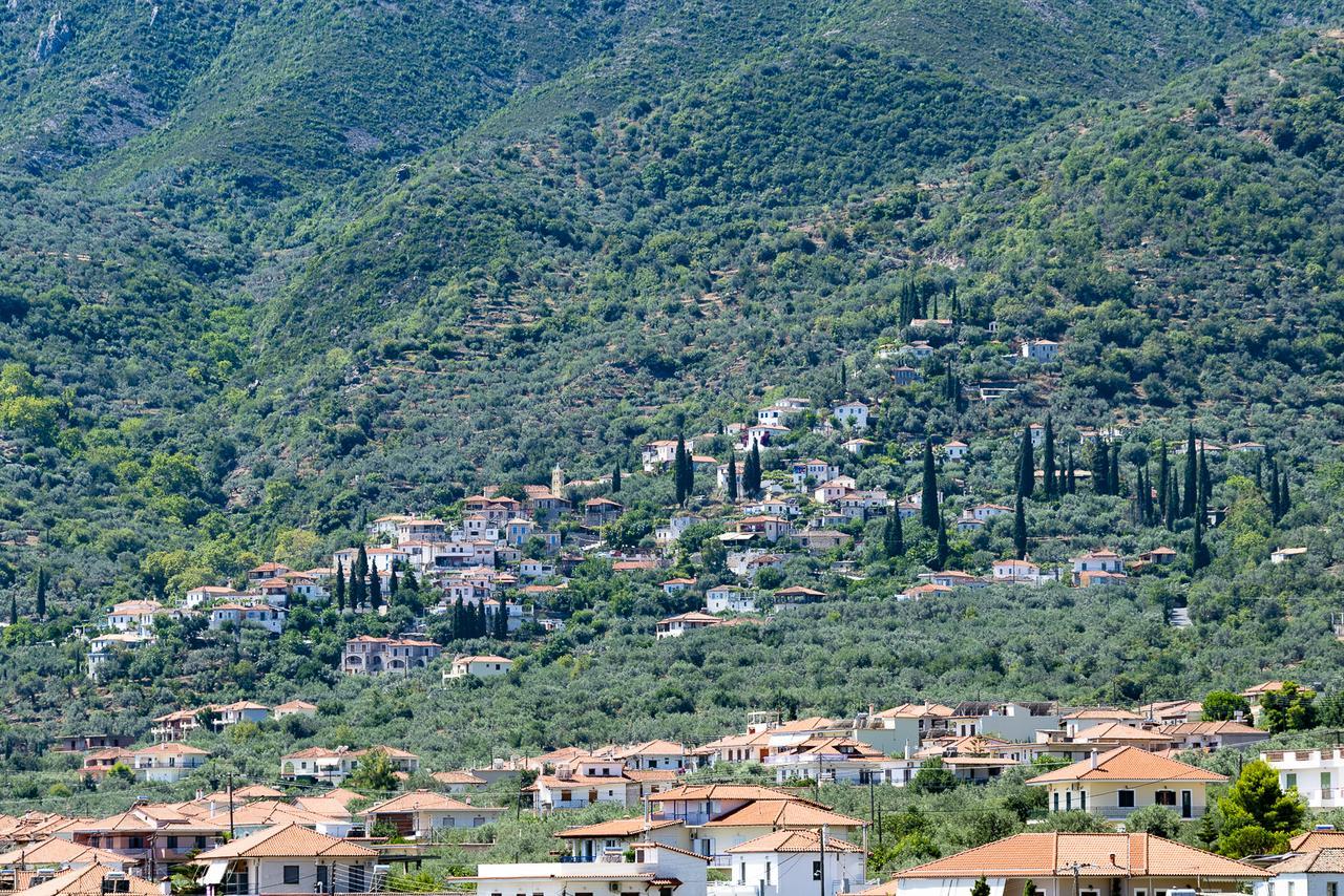 Paraskevas Boutique Hotel Tiros Bagian luar foto